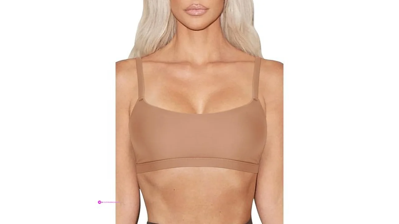 Reg Reoria Women Basic Scoop Neck