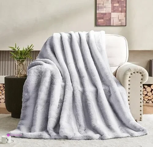 Loomora Faux Fur Blankets Code Uztzzs…