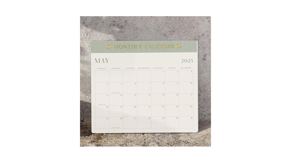 Amazon deal: Beautiful 2025-2026 Magnetic Fridge Calendar - Run