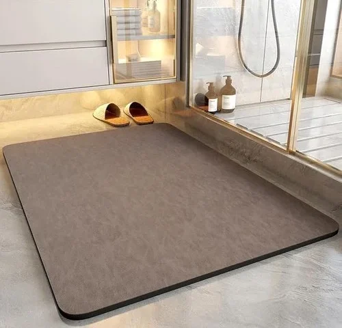 Cocoer Bath Mat – Absorbent Stain Resistant Non Slip Bath