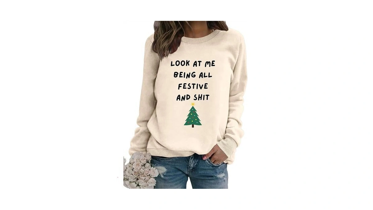 Amazon code: Yrhgnmk Christmas Sweatshirt Women Look