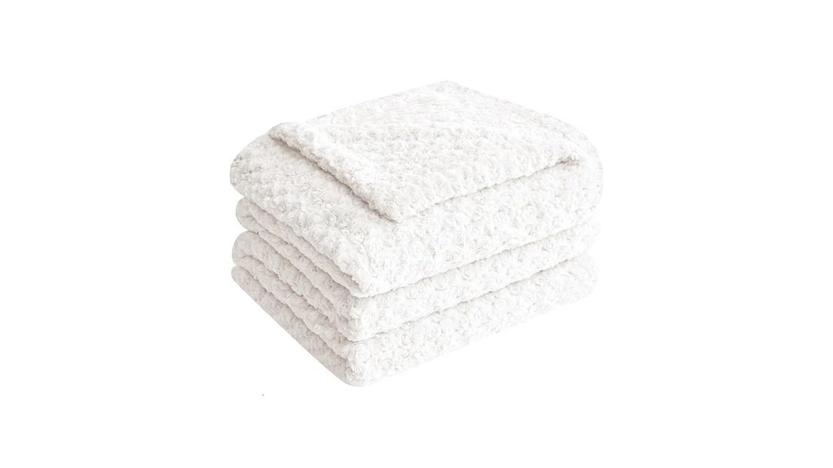 Amazon code: Vfroo Cozy Soft Faux Fur Throw Blanket F