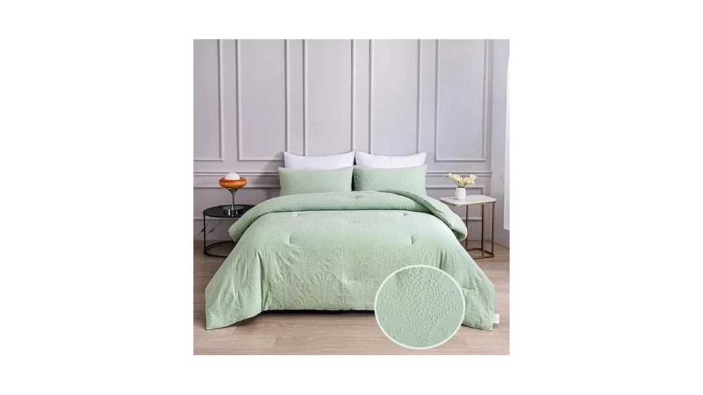 Amazon code: Cinyana Sage Green Jacquard Comforter Se