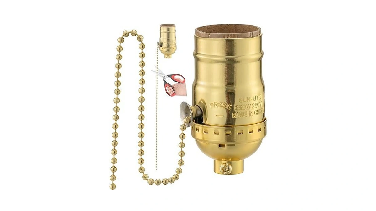 Amazon code: Lamp Base With Extended Chain E26 Standa