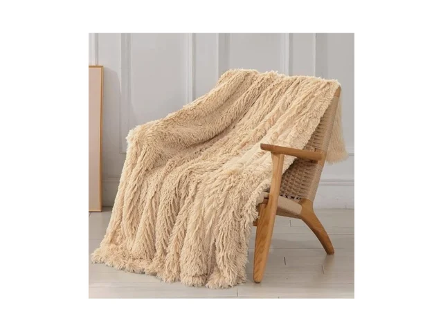 Tuddrom Decorative Extra Soft Faux Fur Blanket Twin… Code