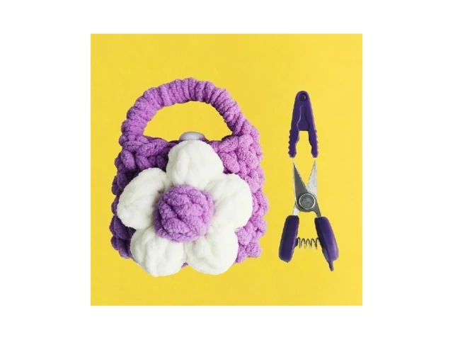 Mini Sicssor With Cover Is A Ideal Gift For Craft… Code