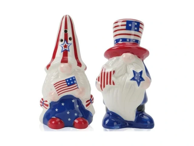 Hand-painted Gnome Salt And Pepper Shakers Set… Code