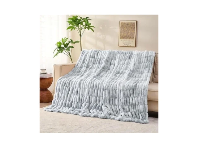 Viviland Faux Fur Throw Blanket For Bed Couch Sofa… Code