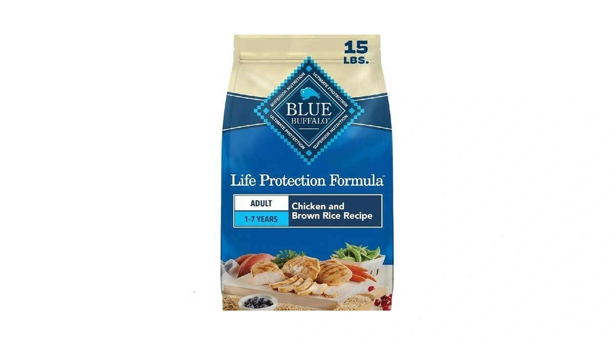 Blue Buffalo Life Protection Formula Adult Dry Dog Food, Helps