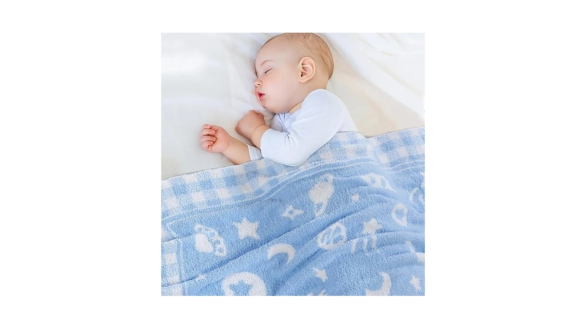 Blue Planet Baby Blanket – Knitted Space-themed Throw For Baby