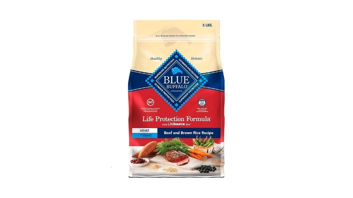 Blue Buffalo Life Protection Formula Adult Dry Dog Food, Helps