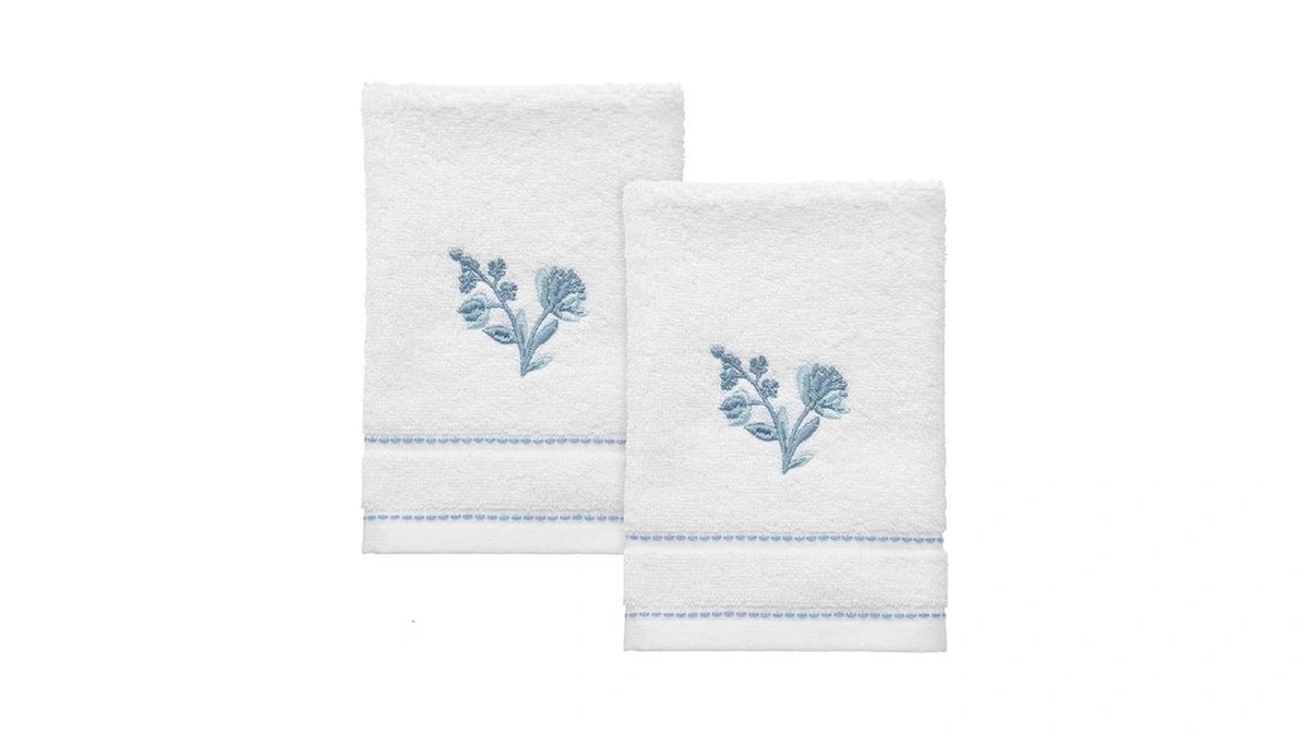 Izod - Fingertip Towels, Soft & Absorbent Cotton, Floral Bathroom