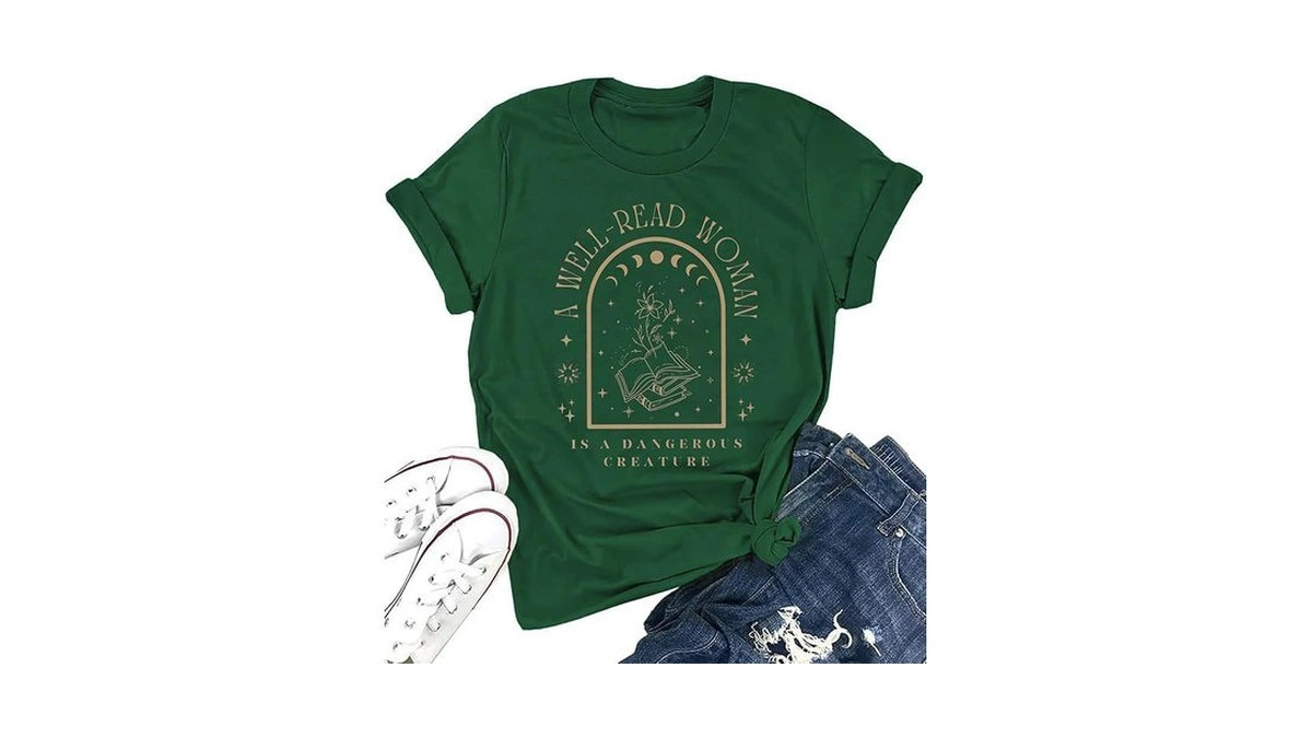 A Well Read Woman T-shirt Women Reading Book Shirt Cute