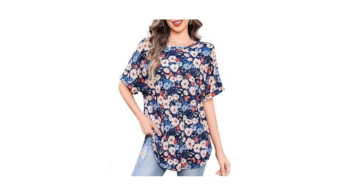 Totatuit Oversized Graphic Tees For Women Crewneck Drop Shoulder Tunic