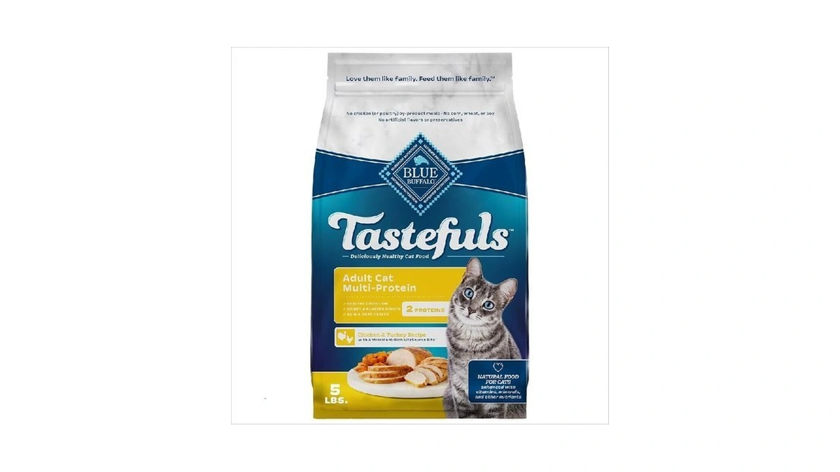 Blue Buffalo Tastefuls Adult Cat Dry Food, Multi-protein Chicken &