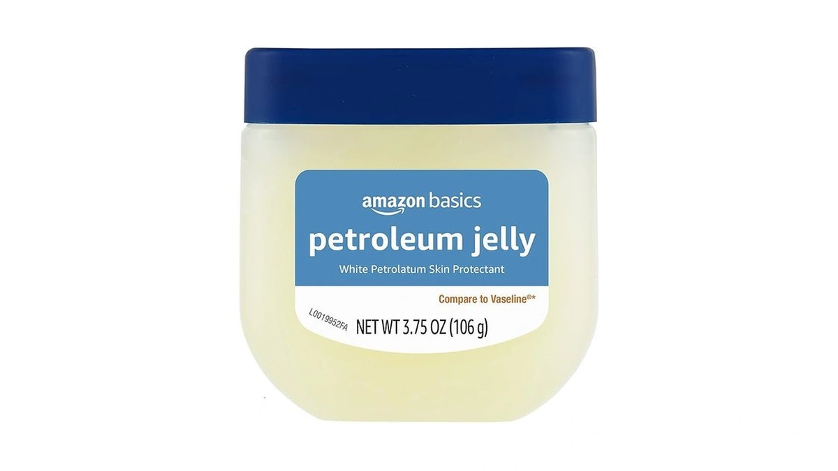 Amazon Basics Petroleum Jelly White Petrolatum Skin Protectant, Moisturizer For