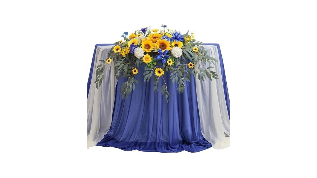 Tinge Time Artificial Sweetheart Flower Swag With Tablecloth And Table