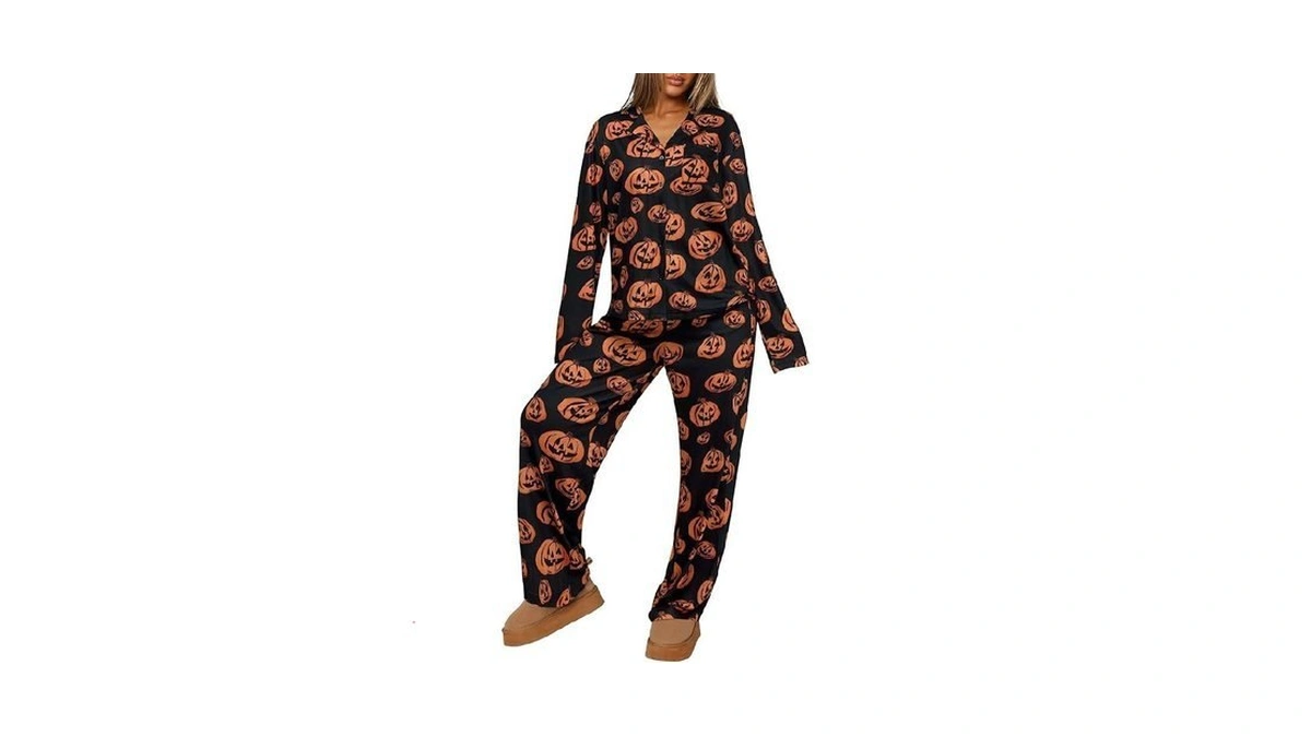 Reoria Funny Halloween Pajamas Women Button Up 2 Piece Pajama