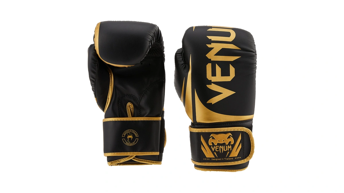 Venum Challenger 2.0 Boxing Gloves - Black/gold - 10-ounce