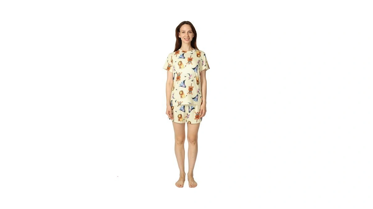 Disney Women's 2-piece Pajama Set, Soft & Comfortable Nightwear For
