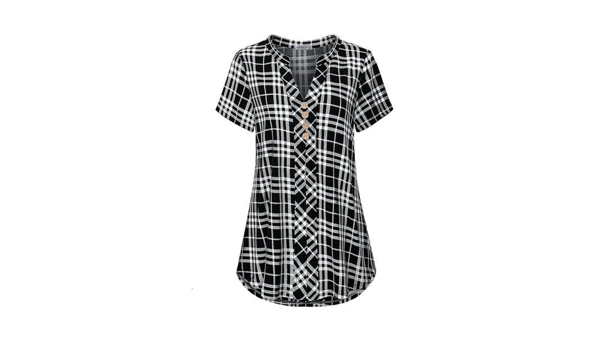 Moqivgi Trendy Tops For Women V Neck Short Sleeve Versatile