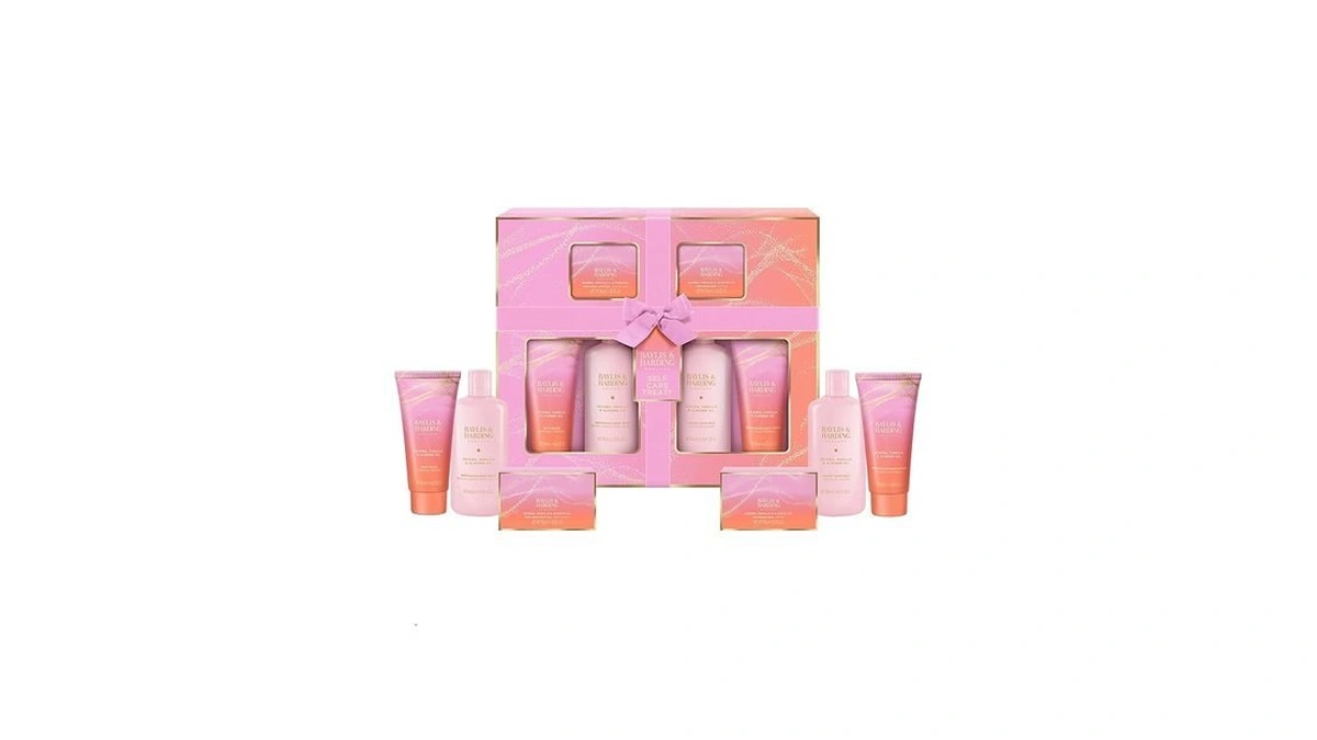 Baylis & Harding Jojoba, Vanilla & Almond Oil Luxury Pamper