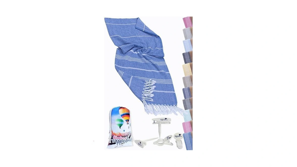 Cute Beach Towel With Sand Anchor Clip – (70 Inch