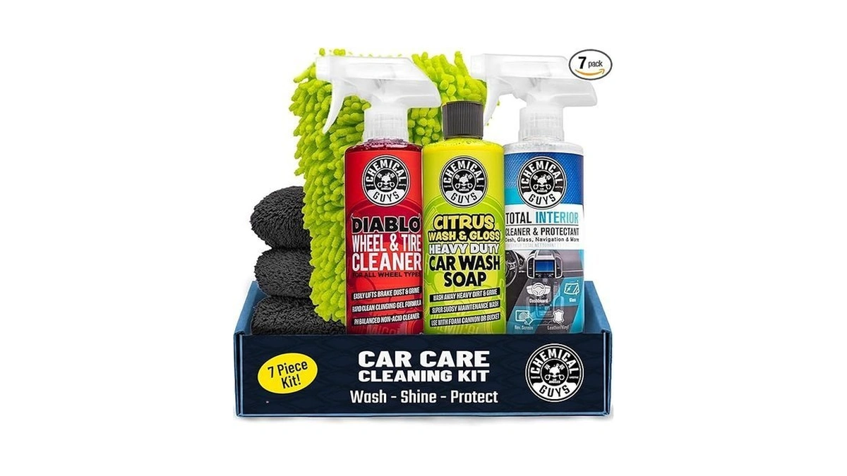 Chemical Guys Car Cleaning Kit - With Car Wash Soap,