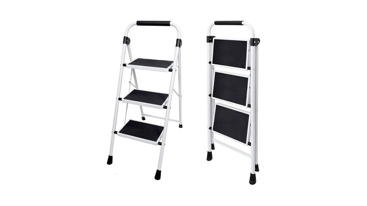 Dumos Step Ladder, 3 Sturdy Step Stool With Anti-slip Pedal