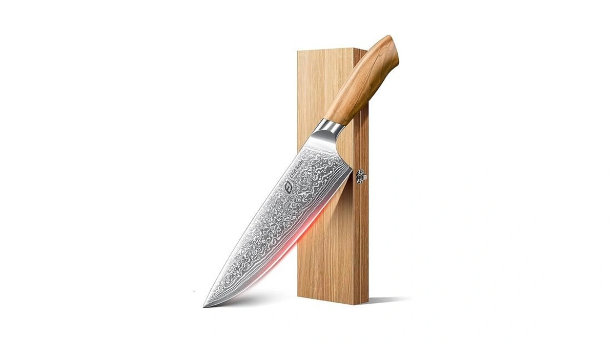 Damascus Chef Knife In Japanese Steel, 67-layers Damascus Kitchen Knife