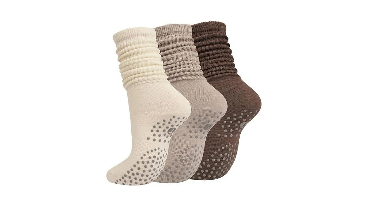 Loomystic Women Three Pairs Yoga Slouch Socks Grip Pilates Non