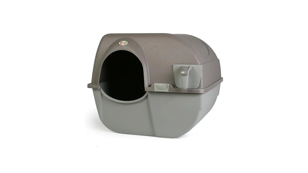 Omega Paw Roll 'n Clean Self Cleaning Litter Box, Brown,