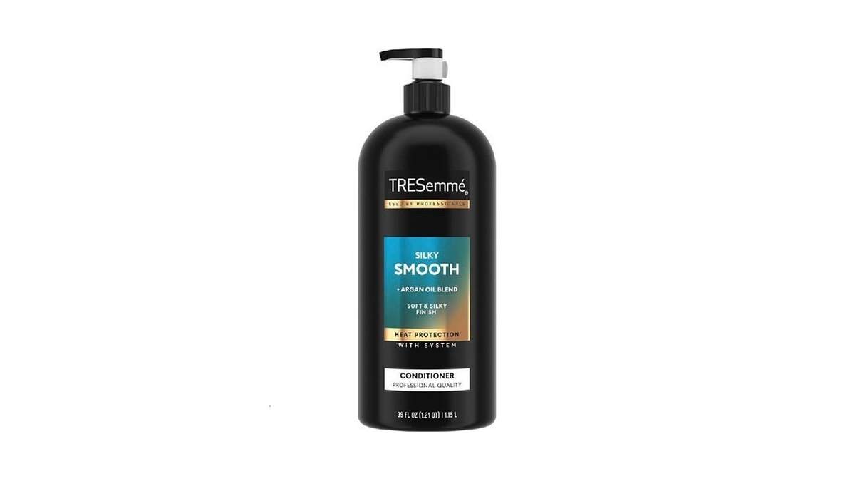 Tresemmé Smooth And Silky Conditioner With Pump, 39 Oz