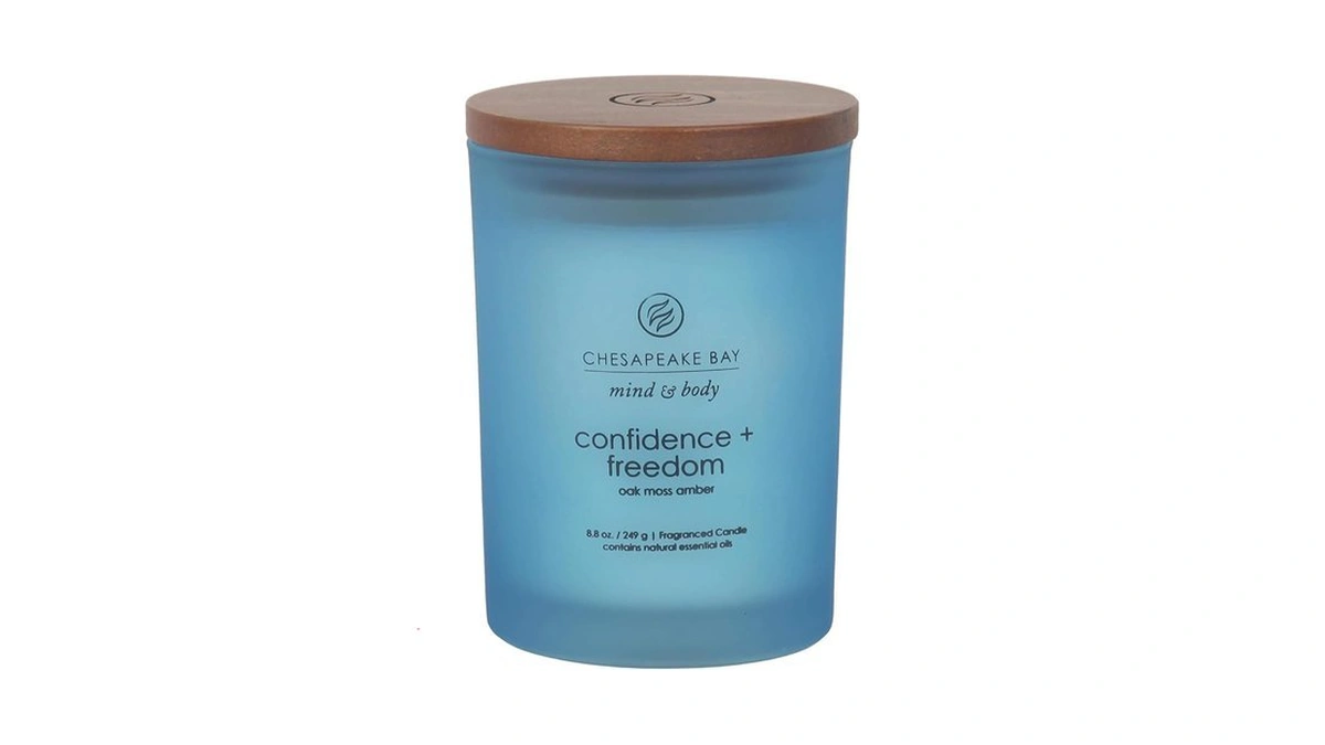 Chesapeake Bay Candle Scented Candle Confidence + Freedom (oak Moss