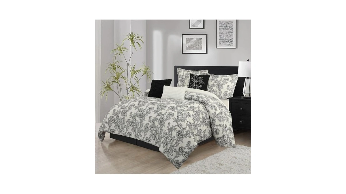 Stratford Park Black And White Comforter Set, Queen Size Bed,7