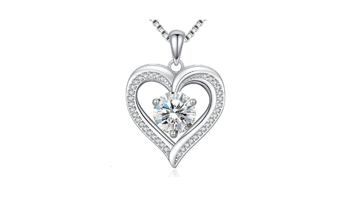 Dalojoe Moissanite Heart Necklaces For Women, 1-3 Carat Moissanite 925