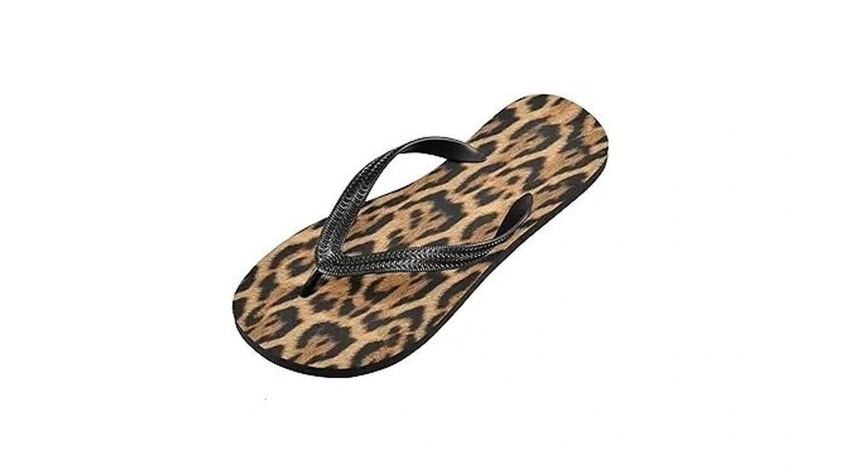 Eionryn Brown Cheetah Leopard Jaguar Fur Pattern Womens Flip Flops
