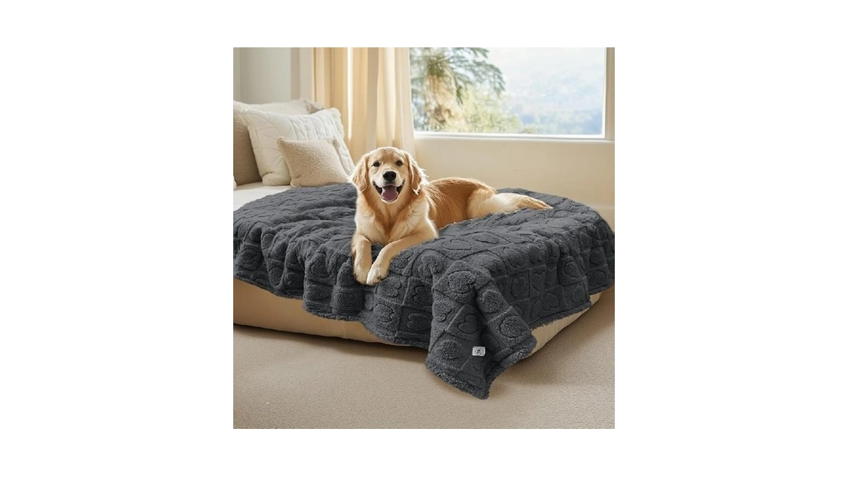 Luciphia Waterproof Dog Blanket For Medium Large Dogs Washable Bed