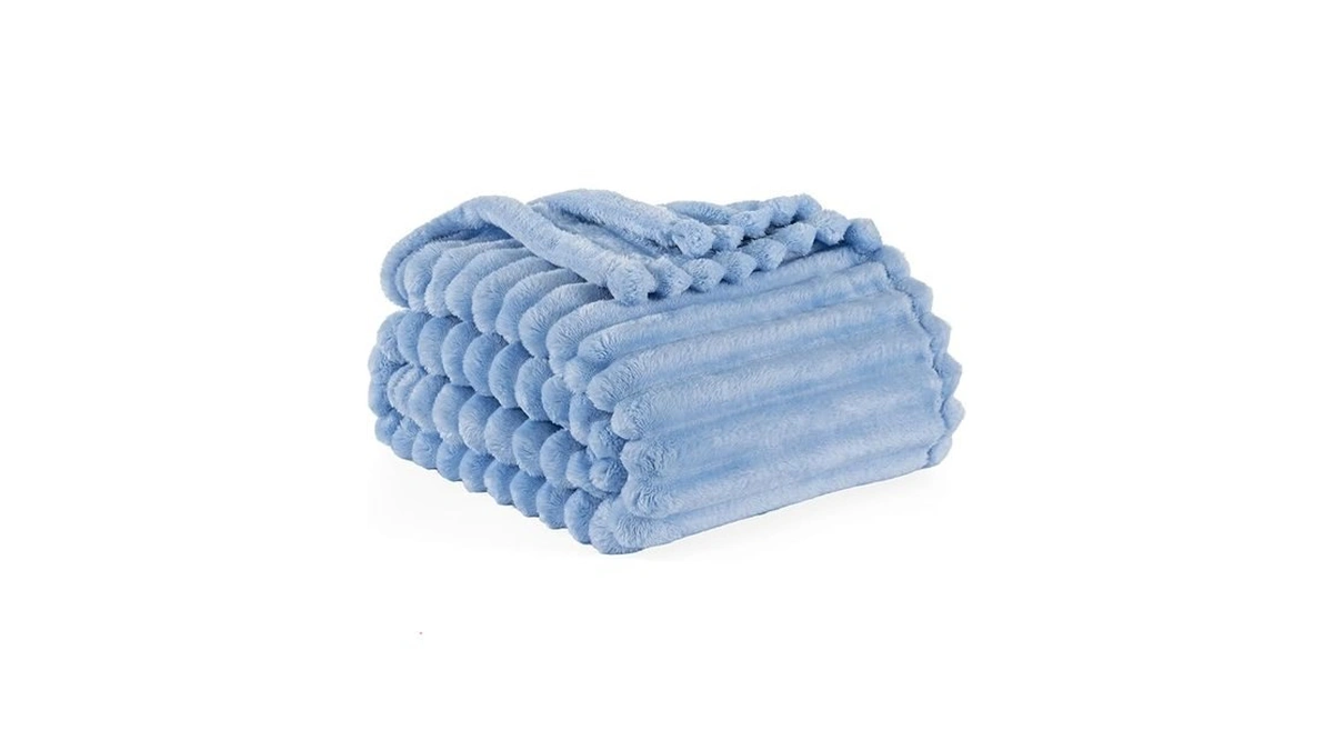Berkshire Ribbed Velvetloft® Throw – 330gsm Medium Weight Plush, Extra
