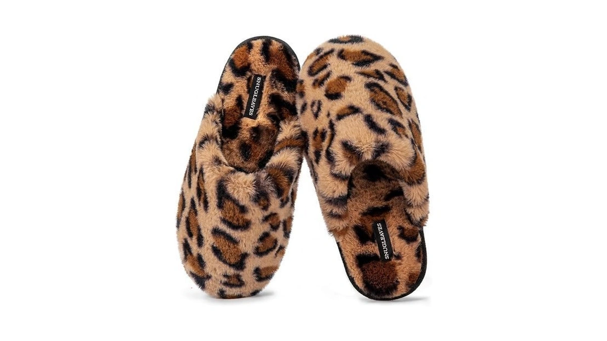 Snug Leaves Women's Fuzzy Scuff Slippers Soft Comfy Memory Foam