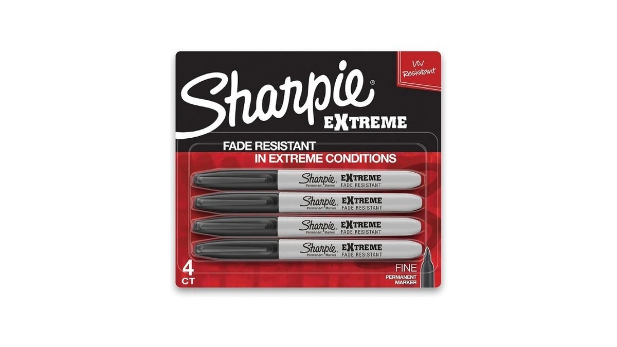 Sharpie Extreme Permanent Markers, Fine Point, Black, 4 Count -
