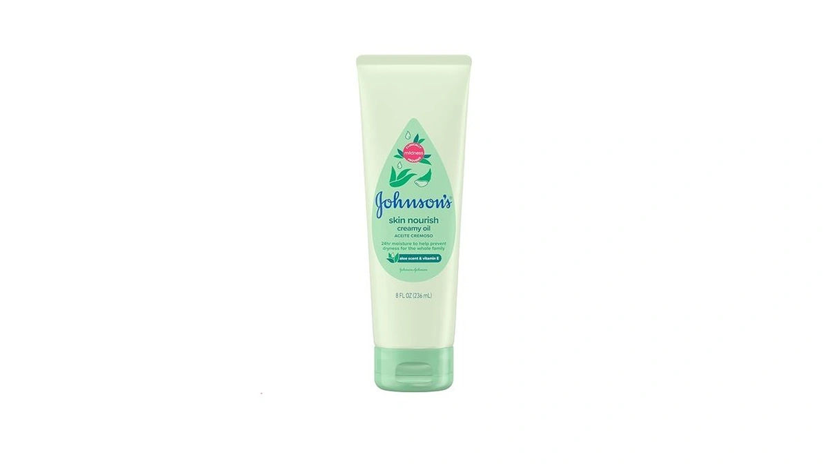 Johnson's Skin Nourish Creamy Oil, Aloe Scent & Vitamin E,