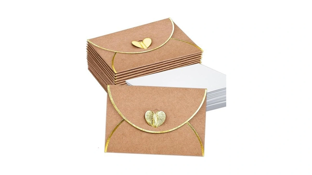 30 Pcs Mini Envelopes With Gold Heart Shaped Clasp, Mini