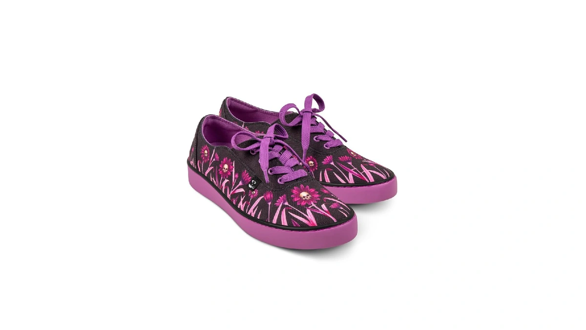 Hot Chocolate Design Lace-up Casual Sneakers, Gloomy Spring β Flat