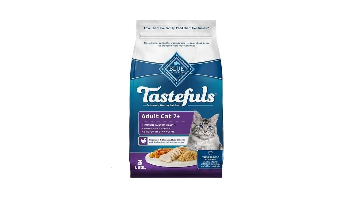 Blue Buffalo Tastefuls Mature Dry Cat Food For Adult Cats