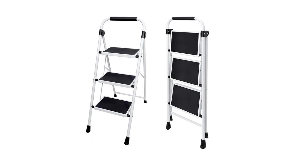 Dumos Step Ladder, 3 Sturdy Step Stool With Anti-slip Pedal