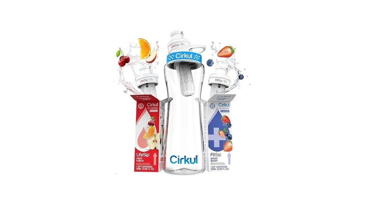 Cirkul 22oz. Bpa-free Plastic Water Bottle Starter Kit With Blue