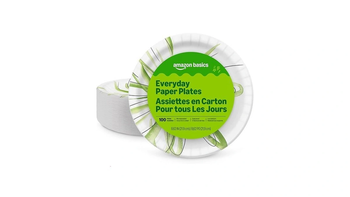 Amazon Basics Everyday Disposable Paper Plates, 8.62 Inch, Microwave-safe, Cut