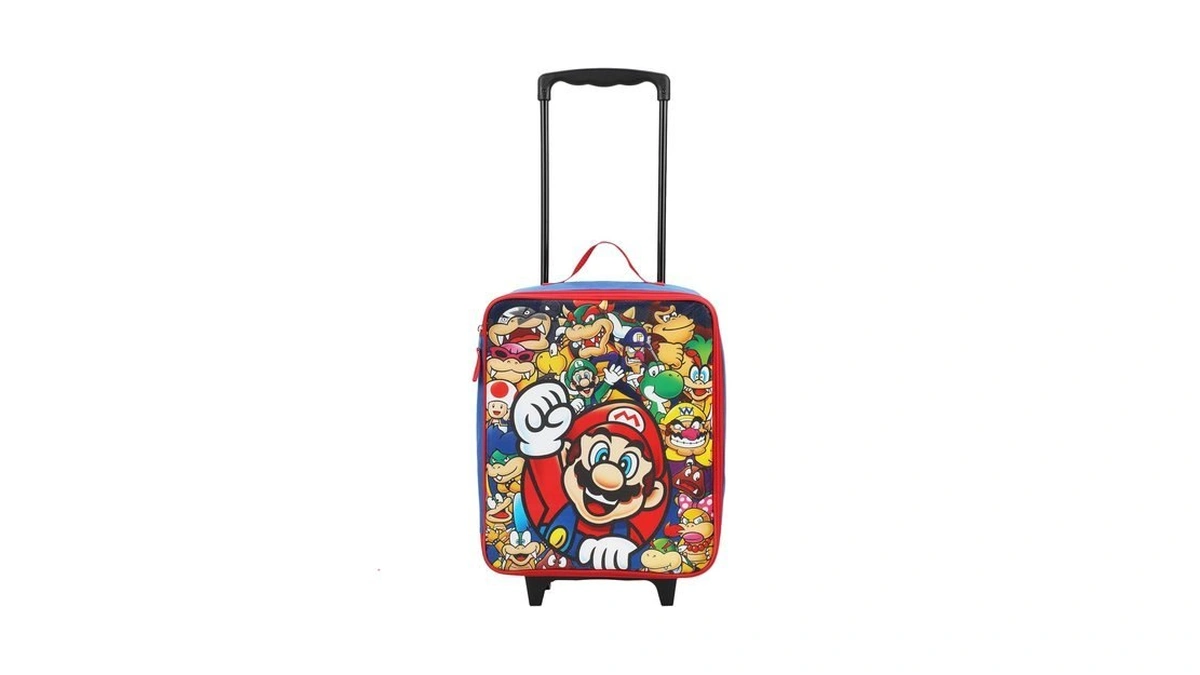 Bioworld Super Mario Bros Character Group Shot 14" Youth Blue