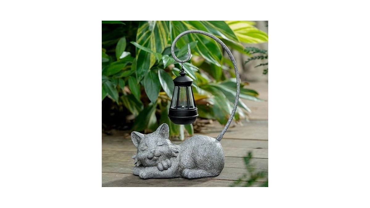 Wsgift Outdoor Cat Figurine Garden Statue With Solar-powered Led Light